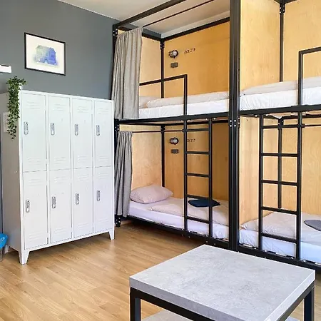 Schoendorf - Virtual Reception * ブラチスラヴァ