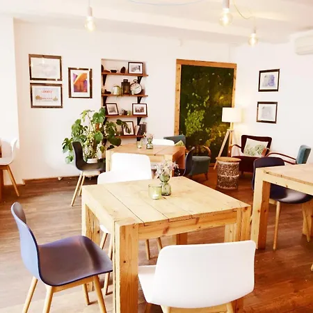 Hostel Schoendorf - Virtual Reception Pressburg