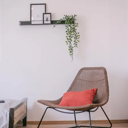 Schoendorf - Virtual Reception Hostel Bratislava