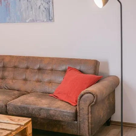 Schoendorf - Virtual Reception Hostel Pressburg